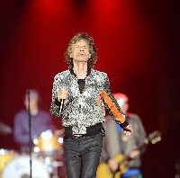 STONES – NO FILTER започна ударно